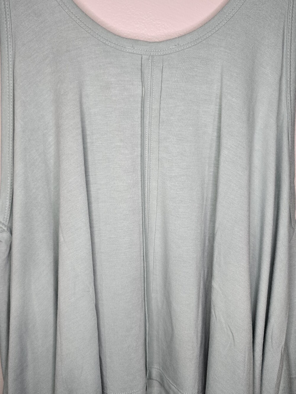 Zenana Outfitters NWOT Aqua Scoop Neck Tank Small - Picture 4 of 5